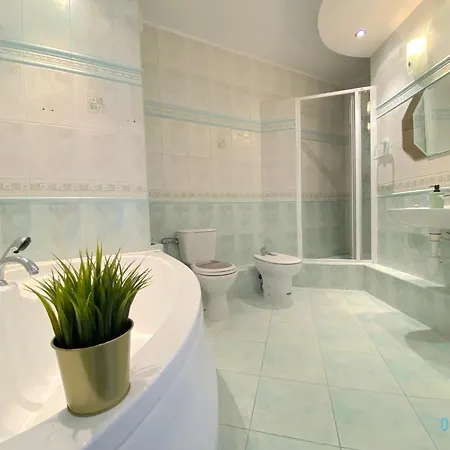 Circus - 10 Min To Old Town Gdansk,pkp & Shopping Mall Ubytování v soukromí Gdaňsk