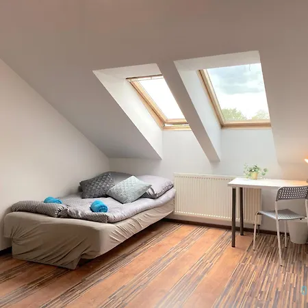 Circus - 10 Min To Old Town Gdansk,pkp & Shopping Mall *