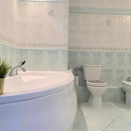 Circus - 10 Min To Old Town Gdansk,pkp & Shopping Mall בית אירוח גדנסק