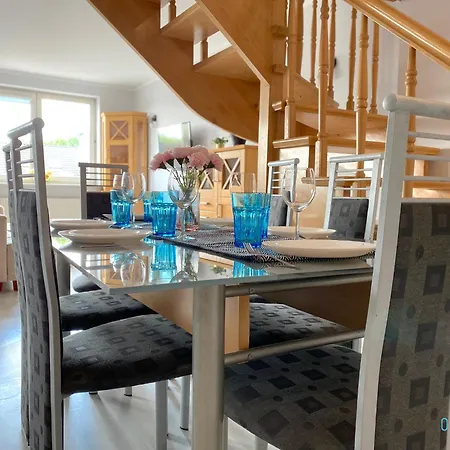 Circus - 10 Min To Old Town Gdansk,pkp & Shopping Mall בית אירוח